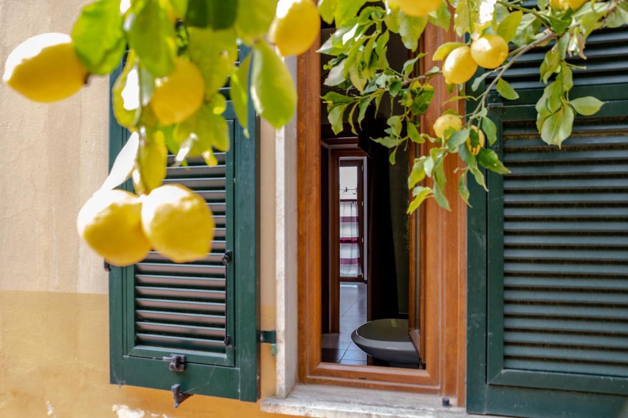La Tana Di Nonno Bob Apartamento Lerici Exterior foto