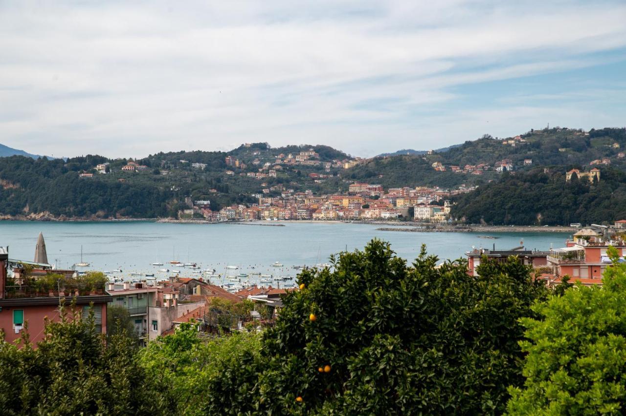 La Tana Di Nonno Bob Apartamento Lerici Exterior foto